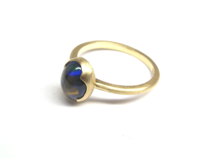 Black Welo Fire opal, 9x7mm, 18ky gold signature ring